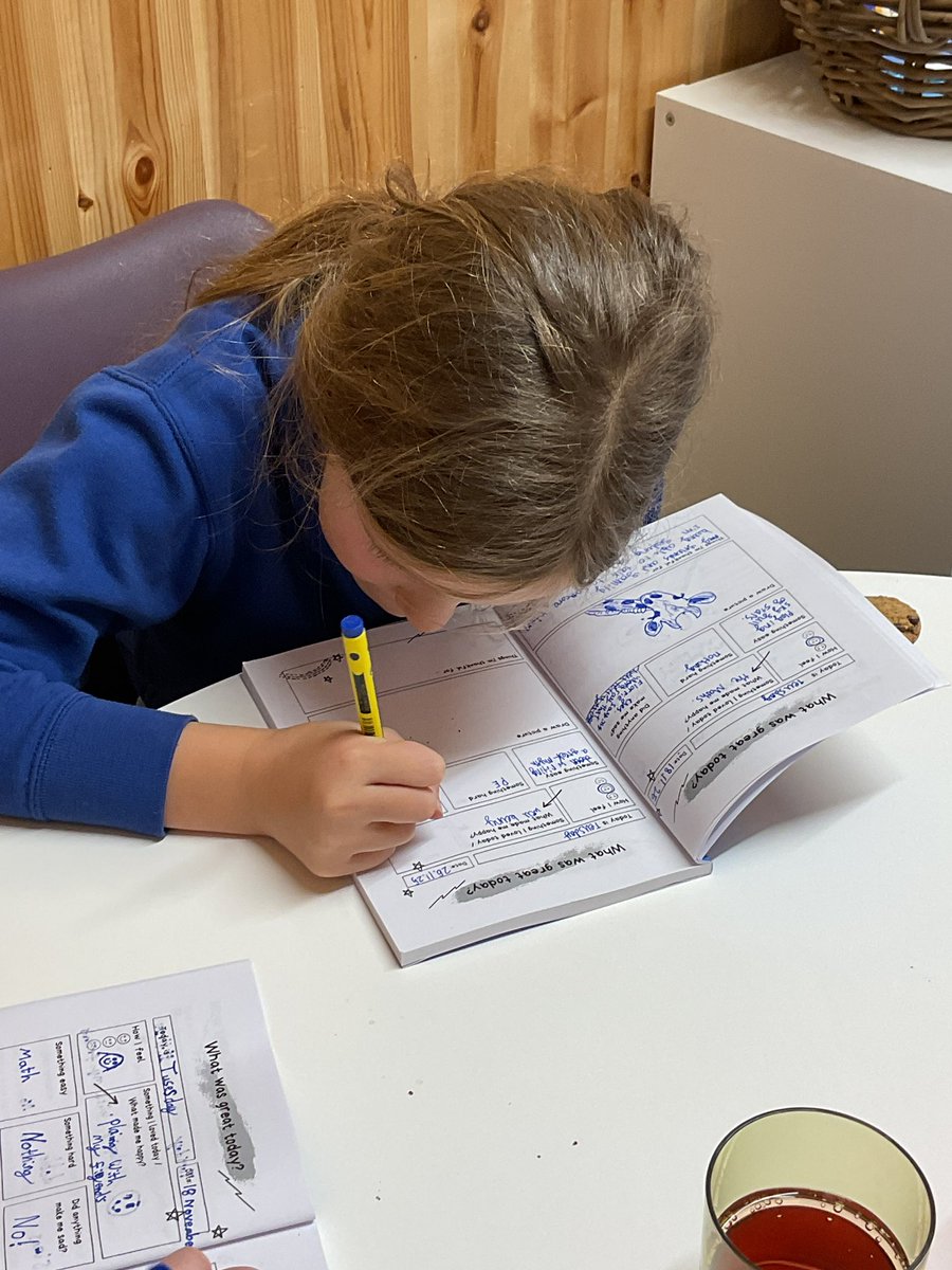 TilstonSch's tweet image. Finishing off a lovely wellbeing club focusing on the positives from our day. #wellbeing #positivemindset