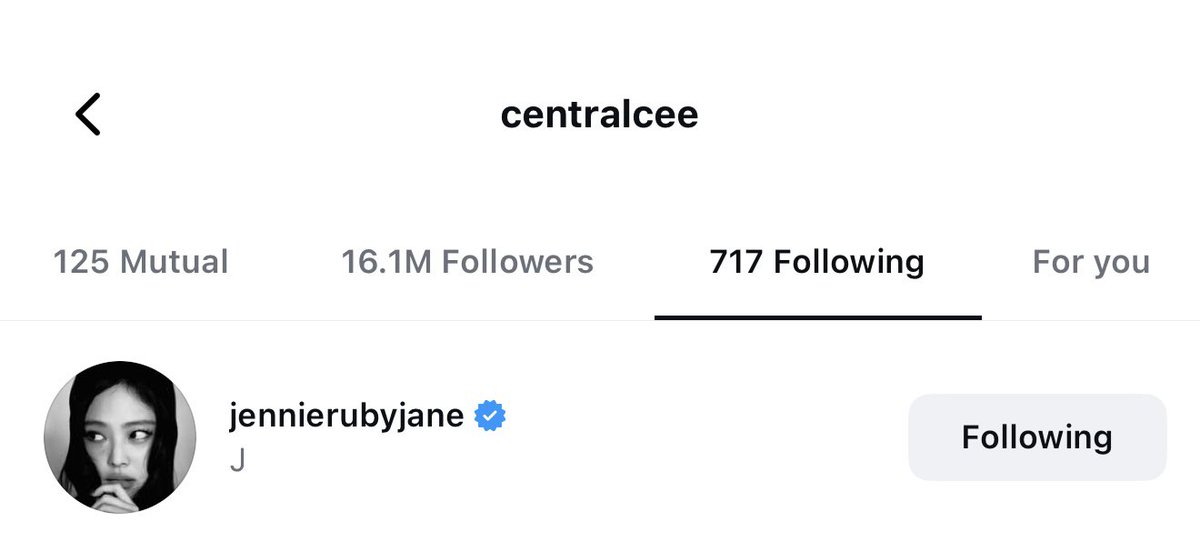 JennieDCGallery's tweet image. 251126 Central Cee has now started following #JENNIE on Instagram and has liked her latest posts.