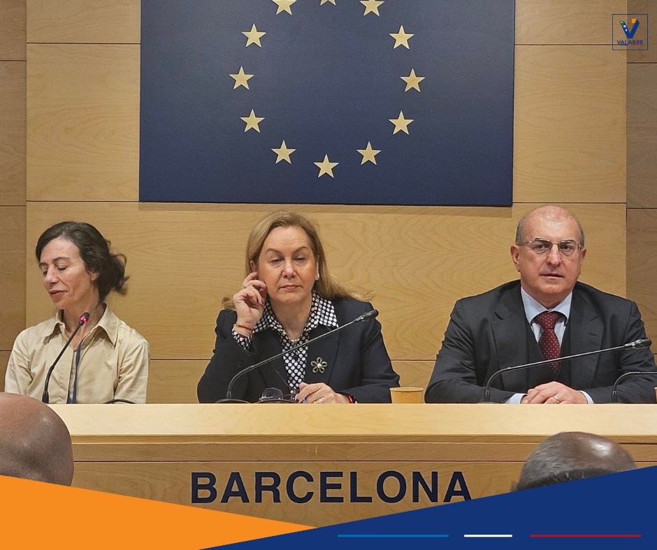 EntenteValabre's tweet image. Aujourd’hui, notre chef de division Innovation et Prospective (#PôNT) intervient à #Barcelone dans le cadre du second Workshop #Européen sur les feux de forêt, organisé par la Commission européenne (DG-ECHO), l'union pour la Méditerranée (UpM), PPRD Méditerranée et l'OEA. À cette