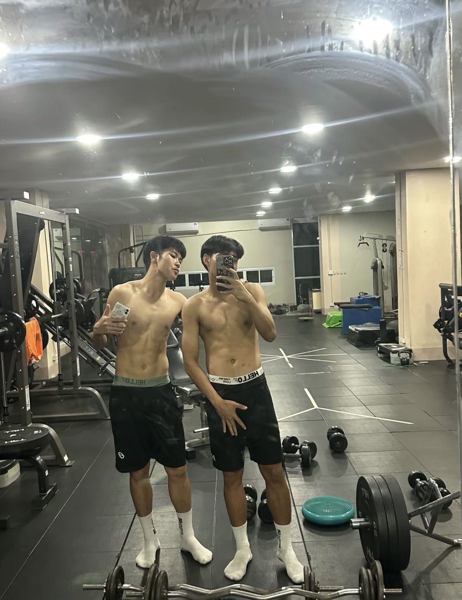 ดิว💦 tweet media