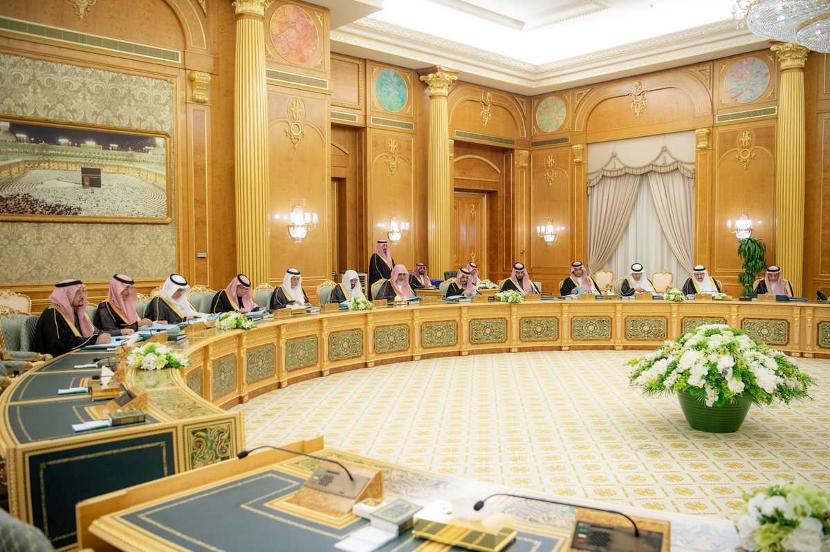سمو سيدي #ولي_العهد يرأس جلسة #مجلس_الوزراء في الرياض.