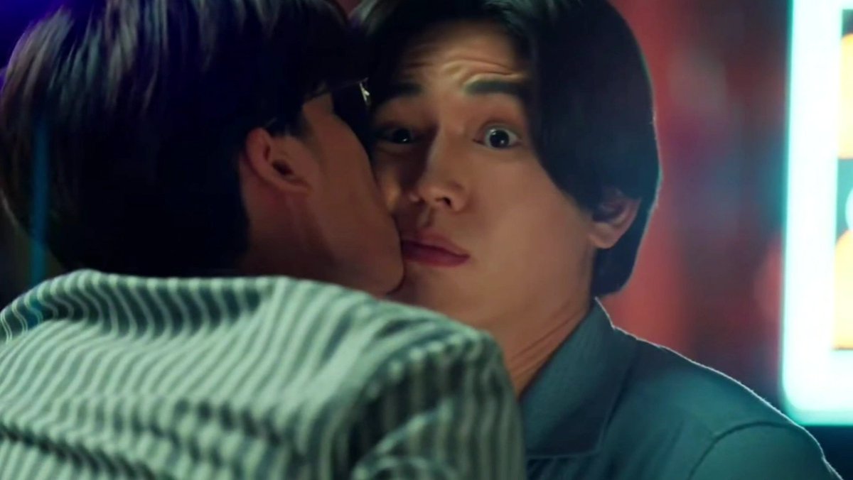 taynewnsan's tweet image. nerd younger top! — pretty older bot!