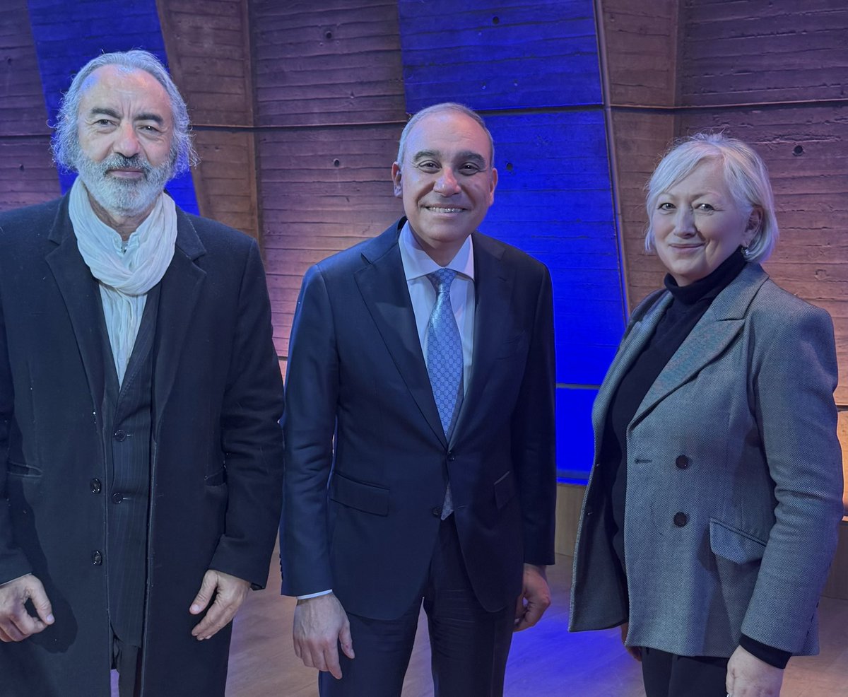 Merci monsieur l’ambassadeur Alaa Youssef pour ces 5 années de coopérations pour le renforcement de l’amitié entre la France et l’Egypte ! Heureuse à l’occasion de votre départ vers d’autres fonctions d’avoir pu vous saluer avec mon homologue &amp; ami le sénateur Hany Neamattala