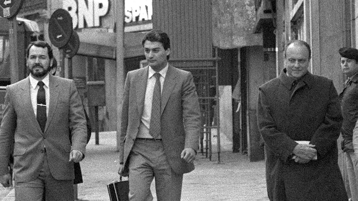 outsidersesp's tweet image. ¿Sabías que.?

... Rodolfo Almirón, uno de los fascistas fundadores de la  Triple A argentina (responsable de más de 2000 asesinatos), fue del 81  al 84 guardaespaldas de otro fascista, Manuel Fraga Iribarne. La empresa  de seguridad era propiedad de Antonio Cortina, hijo del…