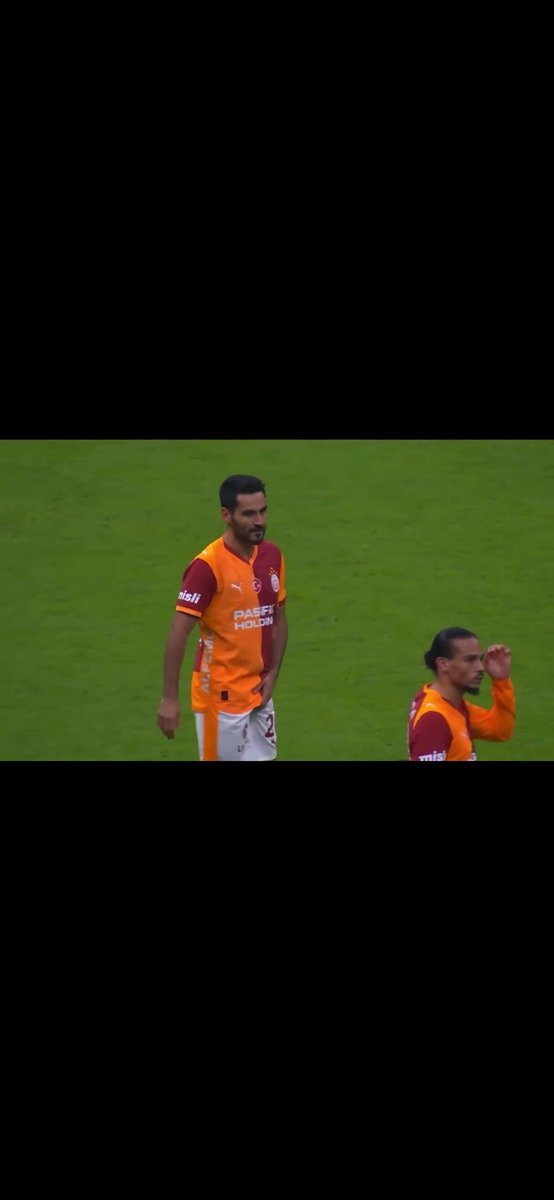 ozgunugzo's tweet photo. @FenerGlobalOrg İlkay da ceza alsın https://t.co/VQVfXs5CVy