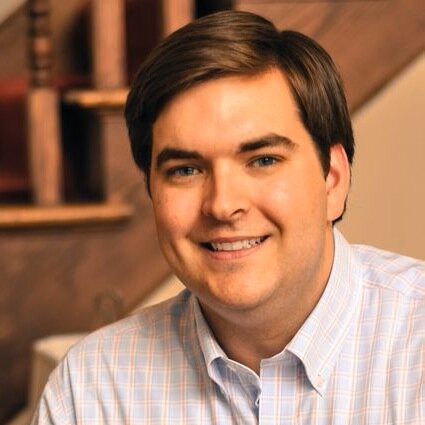 KyleSeraphin's tweet image. Why did THIS guy threaten a Congressman&apos;s staff for investigating the J6 Pipe bomber?

This isn&apos;t some OLD GUARD FBI guy - this guy was hired by Patel in March 2025. Marshall Yates: we see you.