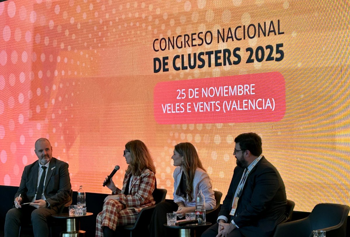 ontech_innova's tweet image. 🗣️ El Congreso Nacional de Clústeres 2025 @ClustersES, un importante instrumento de diálogo

📌 Clústeres y @minturgob intercambian impresiones en la nueva línea de retos a través de Teresa Parejo, Yolanda Alcalá y Claudia Espejo y Elisa Rivera en representación de @CienciaGob