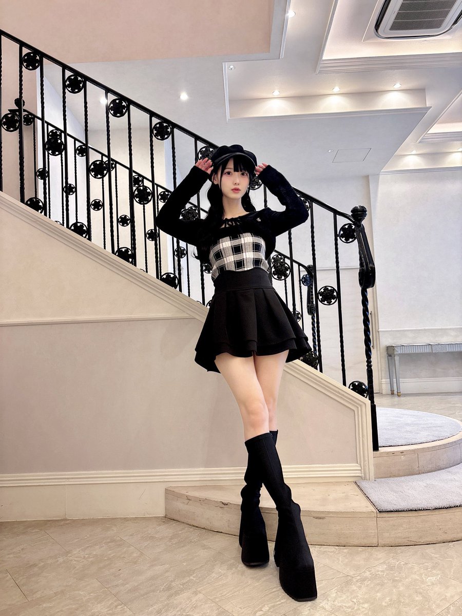 momonyan_Lea's tweet image. 可愛すぎる🎀
スタイル良すぎ🎀
足長い…
#高嶺のなでしこ #高嶺のなでしこ好きと繋がりたい #たかねこ #たかねこ好きと繋がりたい #ももなんにおくりもも