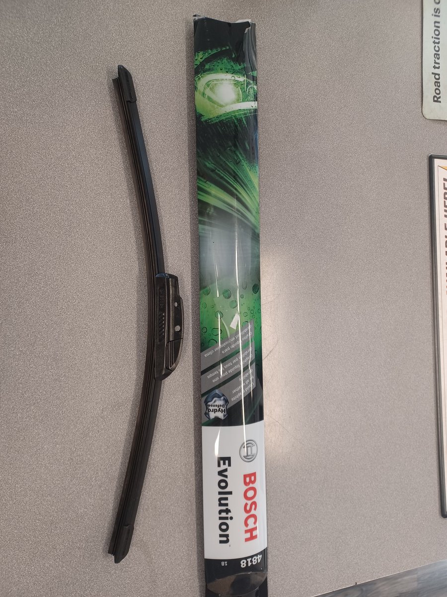 AdvantageAutom3's tweet image. 🚘 See Clearly. Drive Safely.
Seasonal weather is coming — make sure your wiper blades are ready! At Advantage Automotive, we keep our community safe with fast, dependable Wiper Blade Replacement.
If your blades streak, skip, or make noise, it's time for new ones.