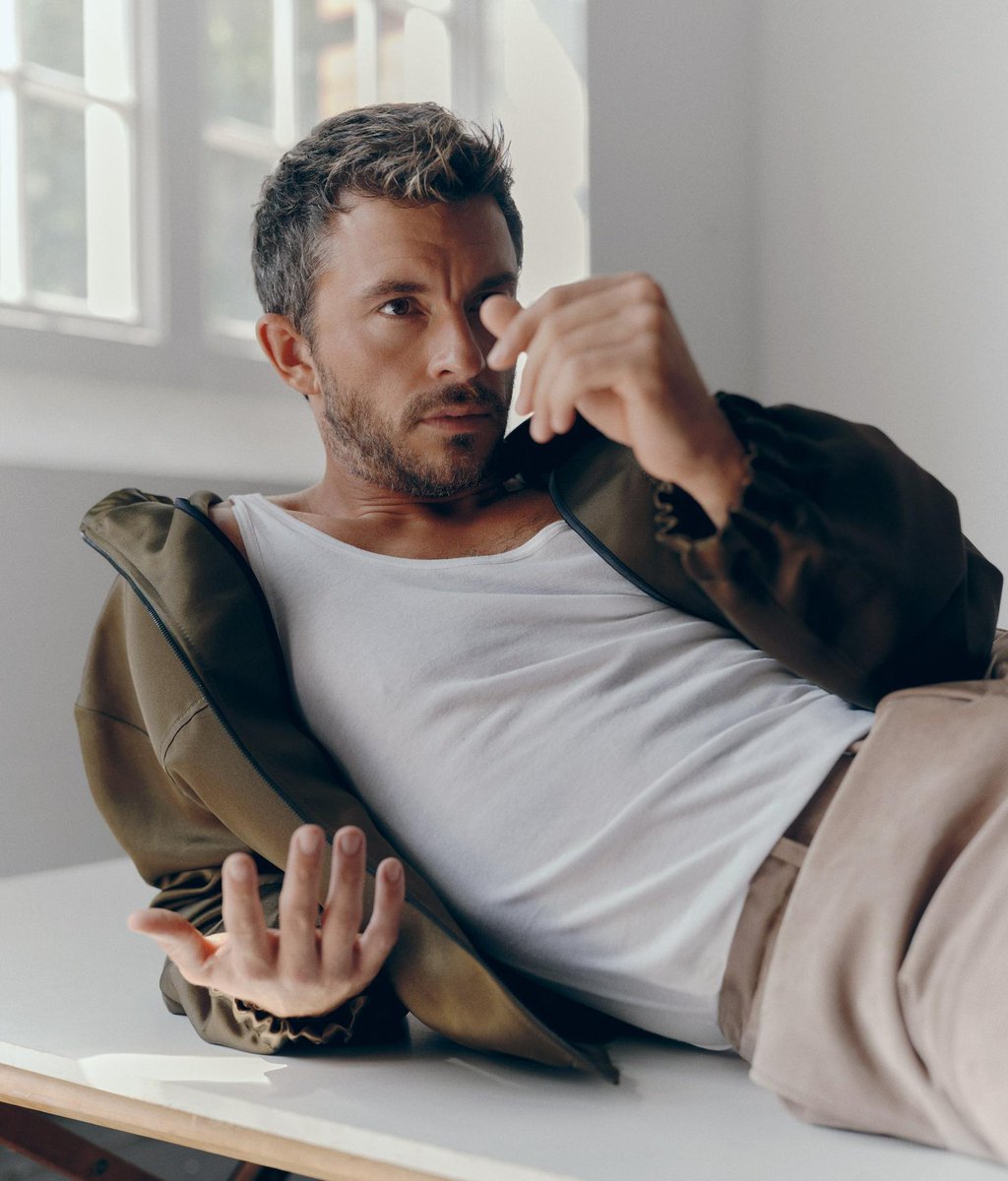 badpostjbailey's tweet image. Jonathan Bailey has been nominated for Best Supporting Actor in a Motion Picture Comedy or Musical at the Astra Awards.