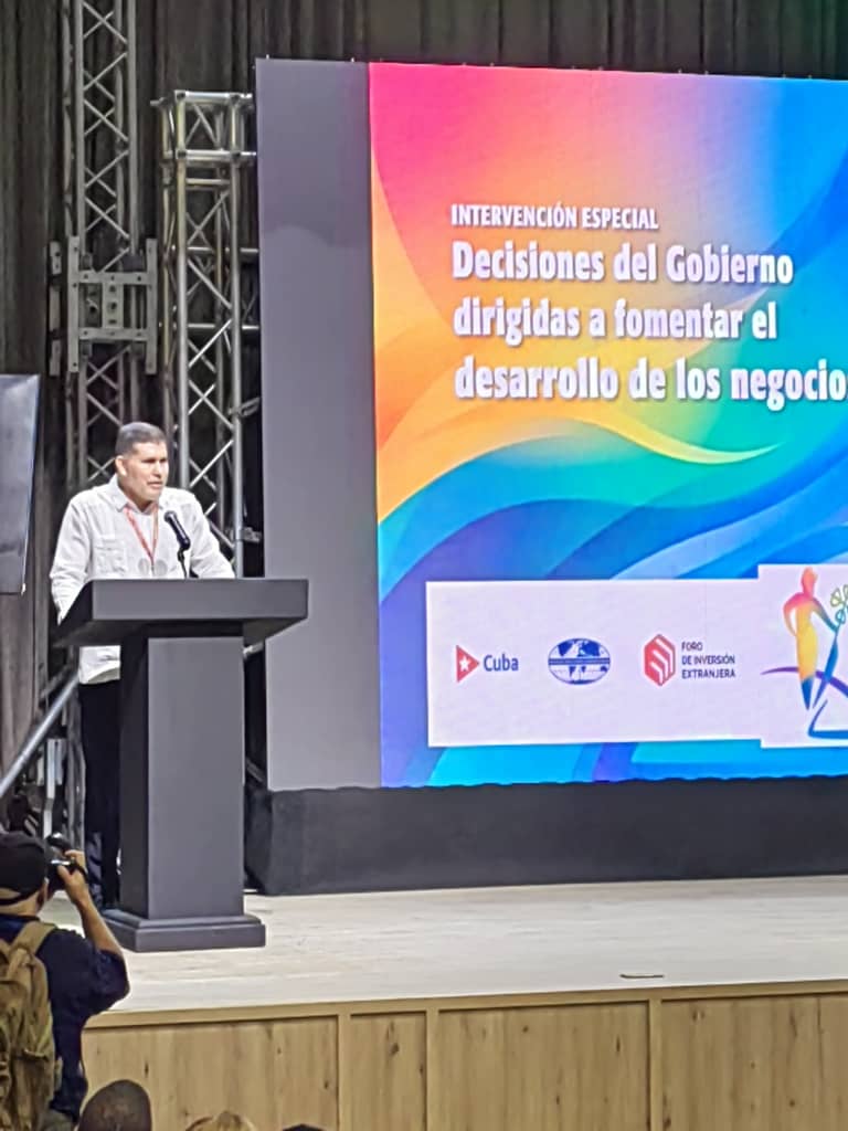 Acorec_Cuba's tweet photo. @Acorec presente en la inauguración del VIII Foro de Inversiones celebrado en Expocuba en el marco de la feria FIHAV 2025.
#GecomexCuba
#DGecomex79494 https://t.co/tNIUV0Vbaj
