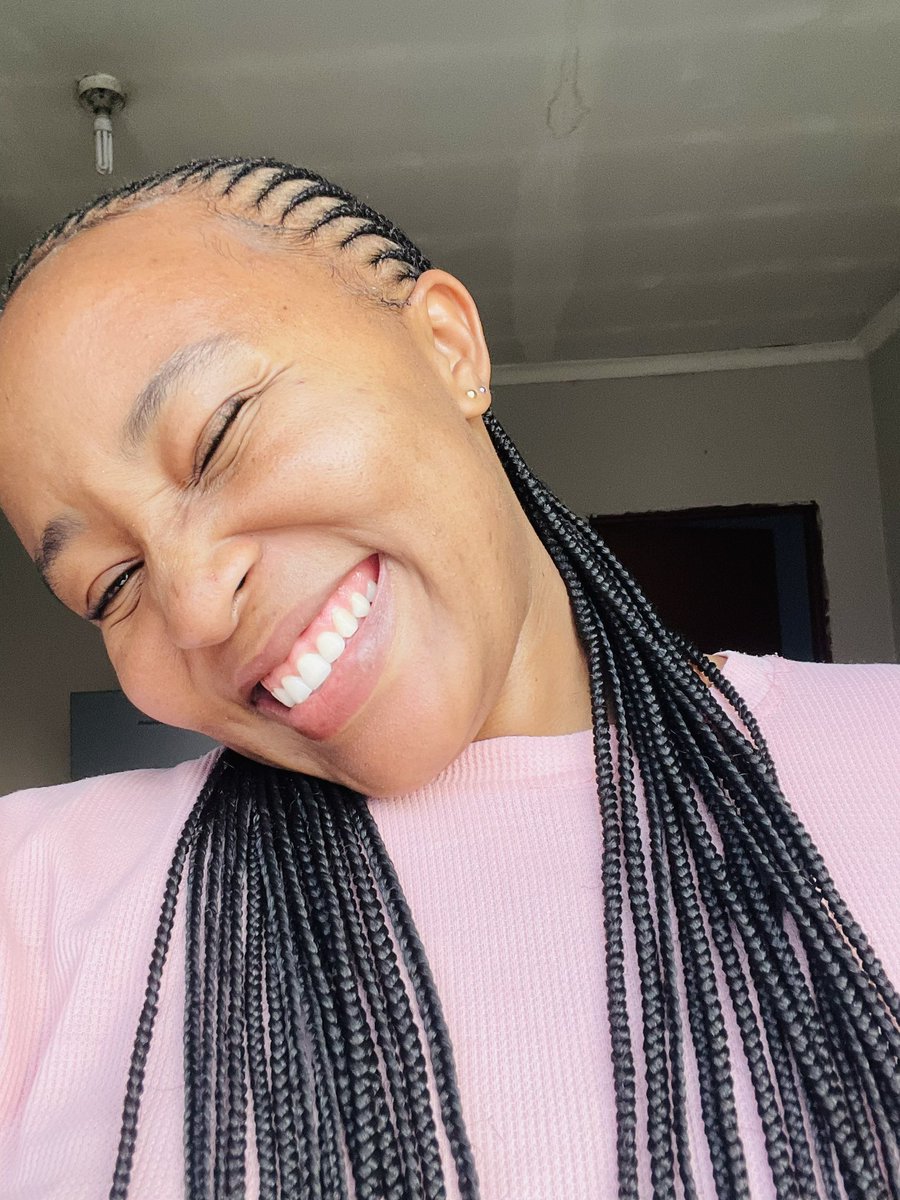 MamoPhakoe's tweet photo. Last frame is what I sell. I quench Basotho’s thirst for a living. 🙈 🥹❤️ https://t.co/MMeJ4F8bsE