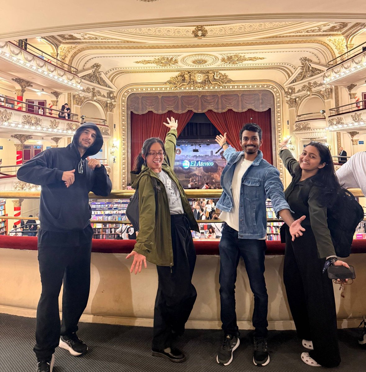 GerminaLabs's tweet image. devconnect, we out. @EFDevcon 2025 was a big one:
&amp;gt; @LoopsHouse 2nd edition with 27 hackers, lots of ice cream and 9/16 projects winning other awards
&amp;gt; @FILBuilders code n corgi meetup ft. ENS and Filecoin + 1st @ETHGlobal supporting Filecoin and Protocol Labs! 
&amp;gt;…