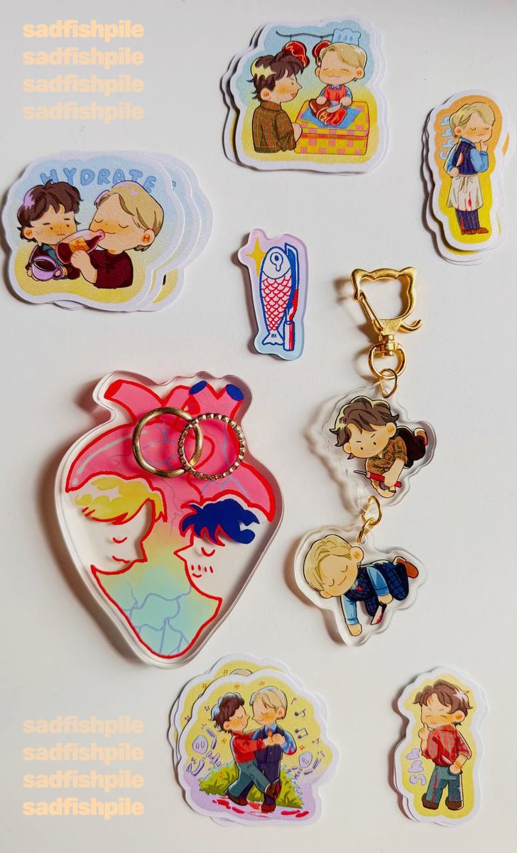 sadfishpile's tweet photo. [RTs are appreciated!]

US orders available now!! free fish knife acrylic magnet for orders above USD 25 <3

preorder ends on 05 Dec'25.

order form in reply! https://t.co/iq6AHTd31V