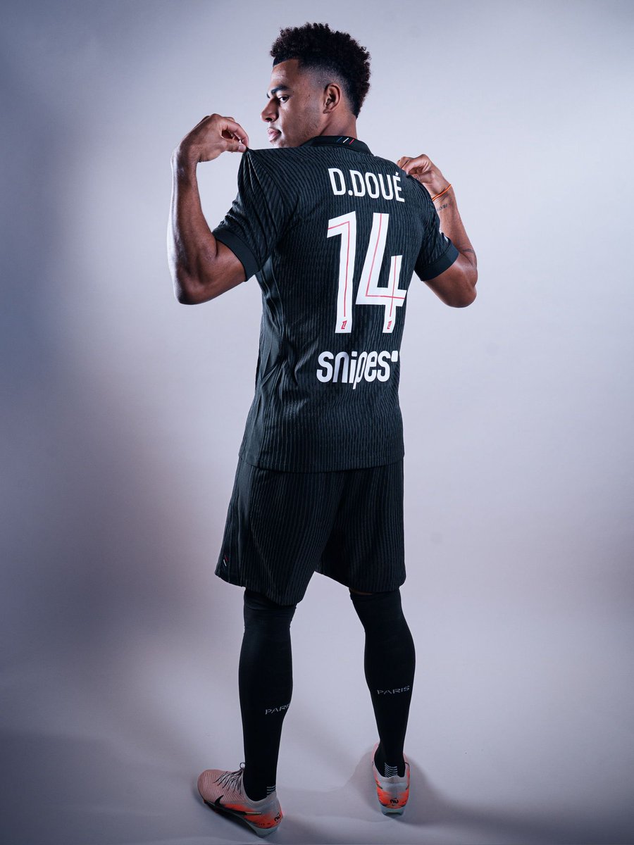 PSG_inside's tweet image. L&apos;élégance du geste au service de la performance. 🤩

➡️ store.psg.fr/fr/