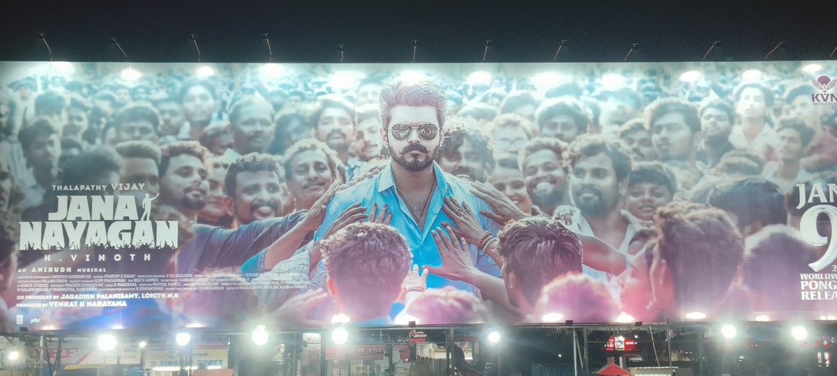 prithvikrish's tweet image. He is here ....😍 #JanaNayagan #ThalapathyVijay