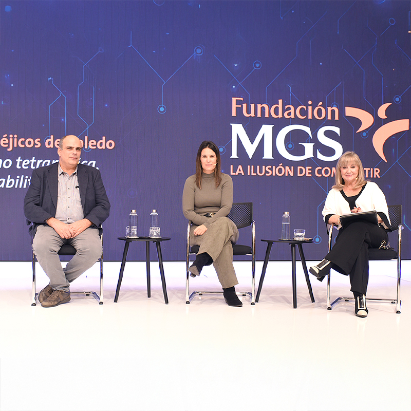 FundacionMGS's tweet photo. Hemos concluido nuestro Ciclo de Jornadas Formativas 2025 con una conferencia de la mano del Hospital Nacional de Parapléjicos🧠✨

El pasado 18/11 recibimos a investigadores del centro que nos presentaron el proyecto “HAND-SCI”, que hemos financiado🤝💙 https://t.co/RPidptOFlu