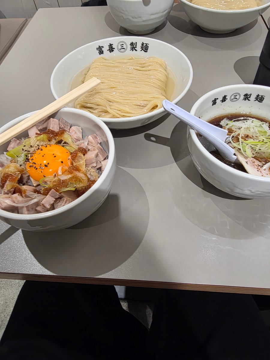 leshar15's tweet image. ibushigin戦は30点で勝ちました。
練習して考えてきたダルシム対策を出すことができて良かったです。
一緒に練習してくれた色んなダルシム使いの皆さん、ありがとうございます。

応援してくれた皆さんもありがとうございます。
プレーオフに向けて頑張ります。