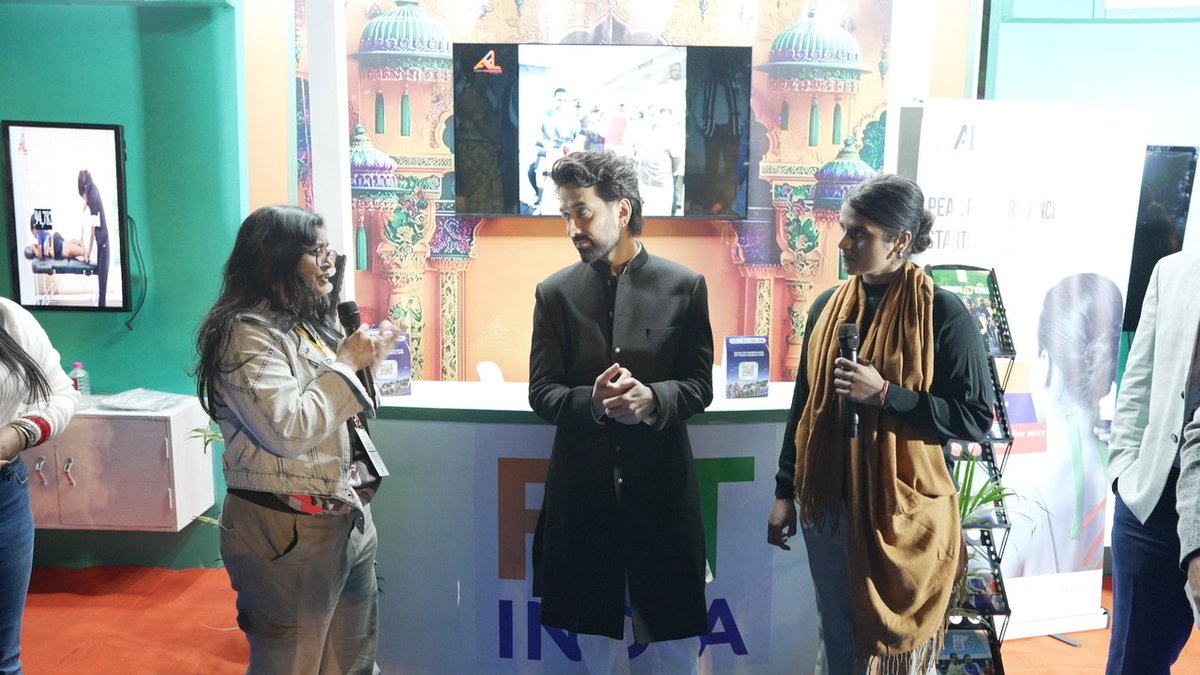 FitIndiaOff's tweet image. Khelo India University Games kicks off with vibrant energy! The Fit India booth drew in students with engaging activities and fitness challenges. 

Here are some glimpses from the action-packed start of KIUG 2025. 💪🇮🇳✨

#KIUG2025 #FitIndia #KheloIndia #UniversityGames