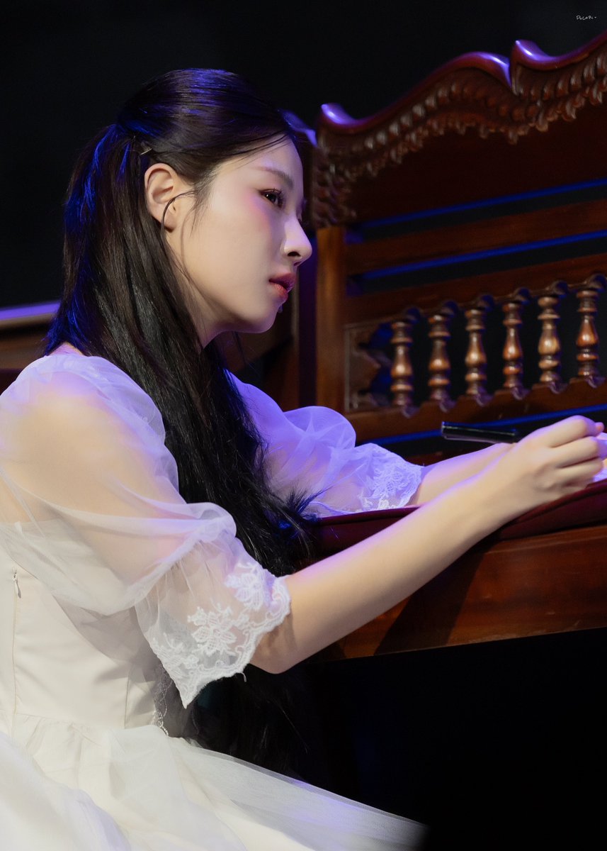 PO_CARI_'s tweet image. 251125 음악극 캐롤 눈의 여왕 낭독회

노엘 #노연우

#포카리샷