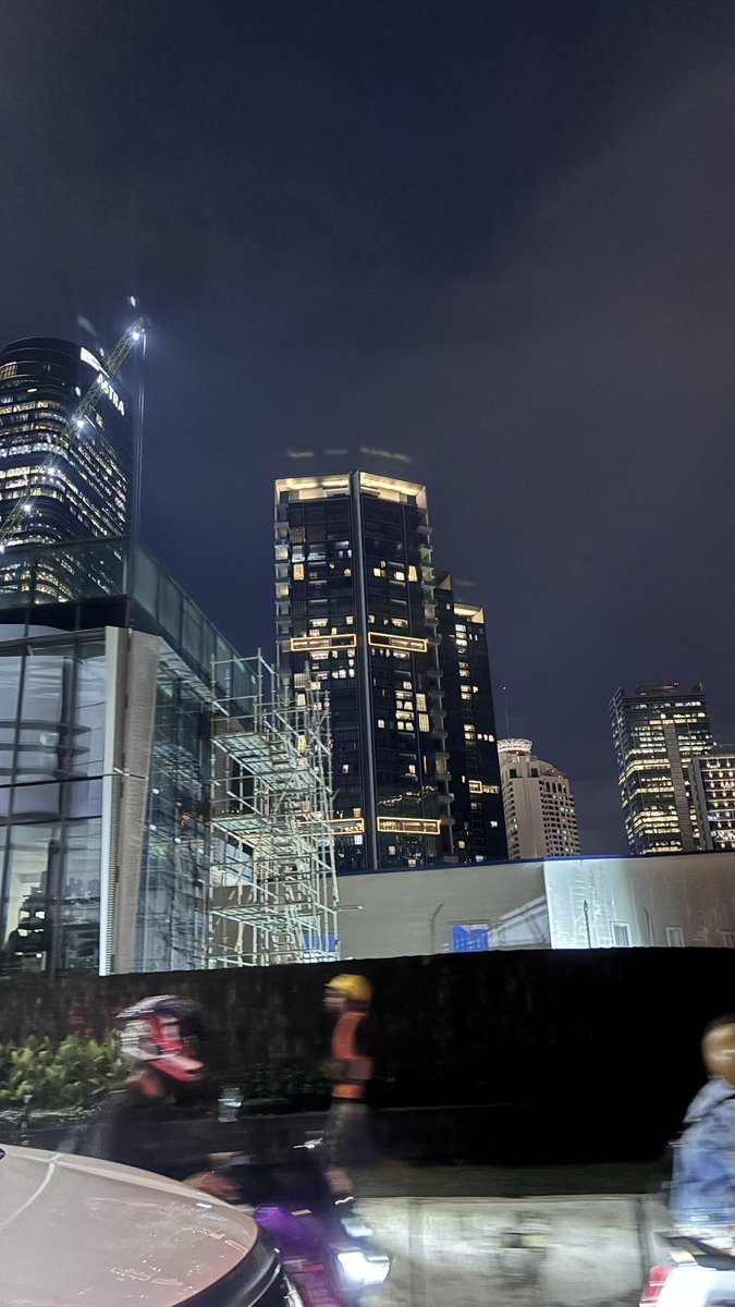 ara_paima's tweet image. Jakarta bukan buat pemula beneran kok☺️ nangis 24/7 yaa betull capek bngt capek bngttt