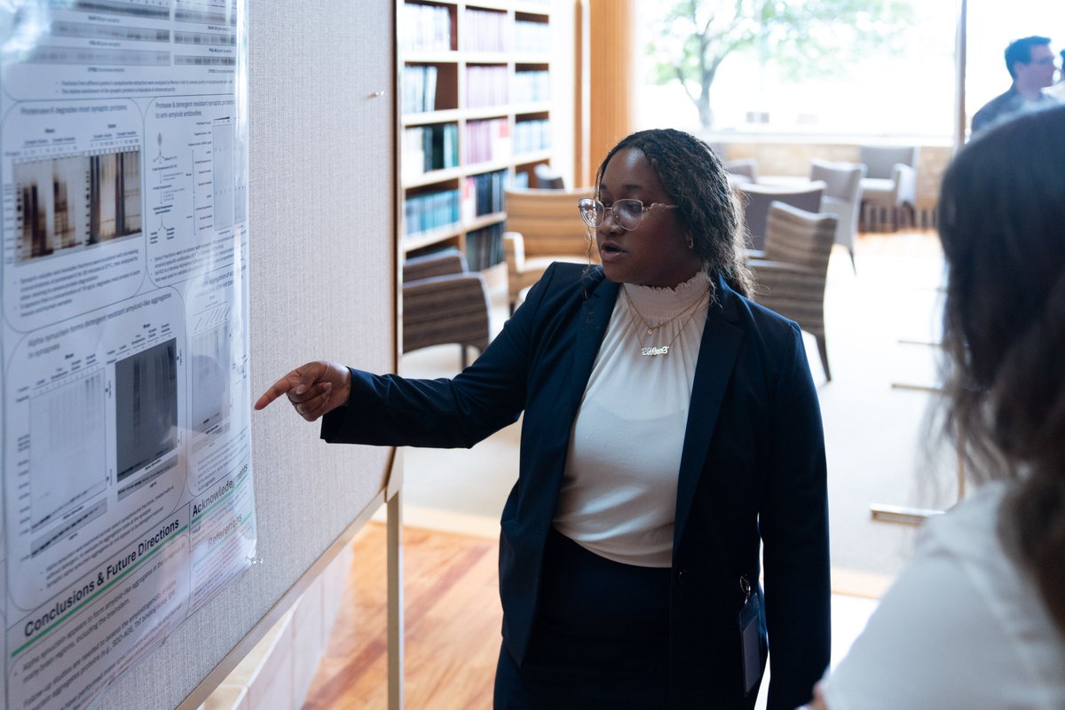 StowersGrad's tweet image. 📢 Calling all undergrads: Want to spend your summer doing real #research with world-class scientists? 

🔗 Apply to the Stowers Summer Scholars Program today: bit.ly/3SDVdGo