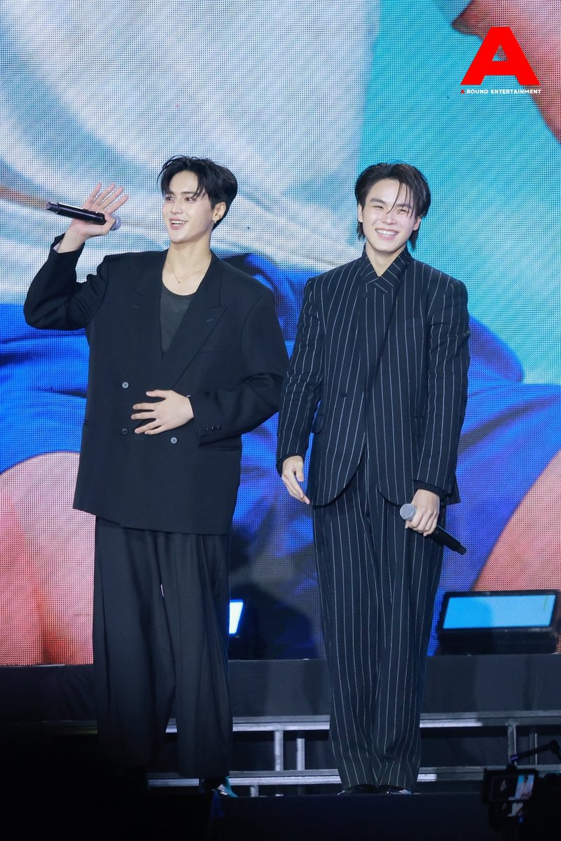 around_ent's tweet photo. “เตโช - ปิง” จาก “ซีรีส์ Match Point รักนี้ต้องเสิร์ฟ” ในงานแถลงข่าว ‘GMMTV 2026 MAGIC VIBES MAXIMIZED’ 

#GMMTV2026
#teshow #PingKrittanun #teshowping
#MatchPointSeries https://t.co/50TNibpiob