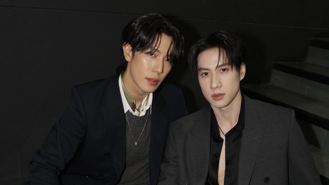 junjuninjp's tweet photo. 2023                                      2025

Same staircase, same lines.

GreatInn or InnGreat to 
                                GreatBright or BrightGreat

Everyone notices the joy of the new, but no one hears the sorrow of the old. https://t.co/OujAIyssev