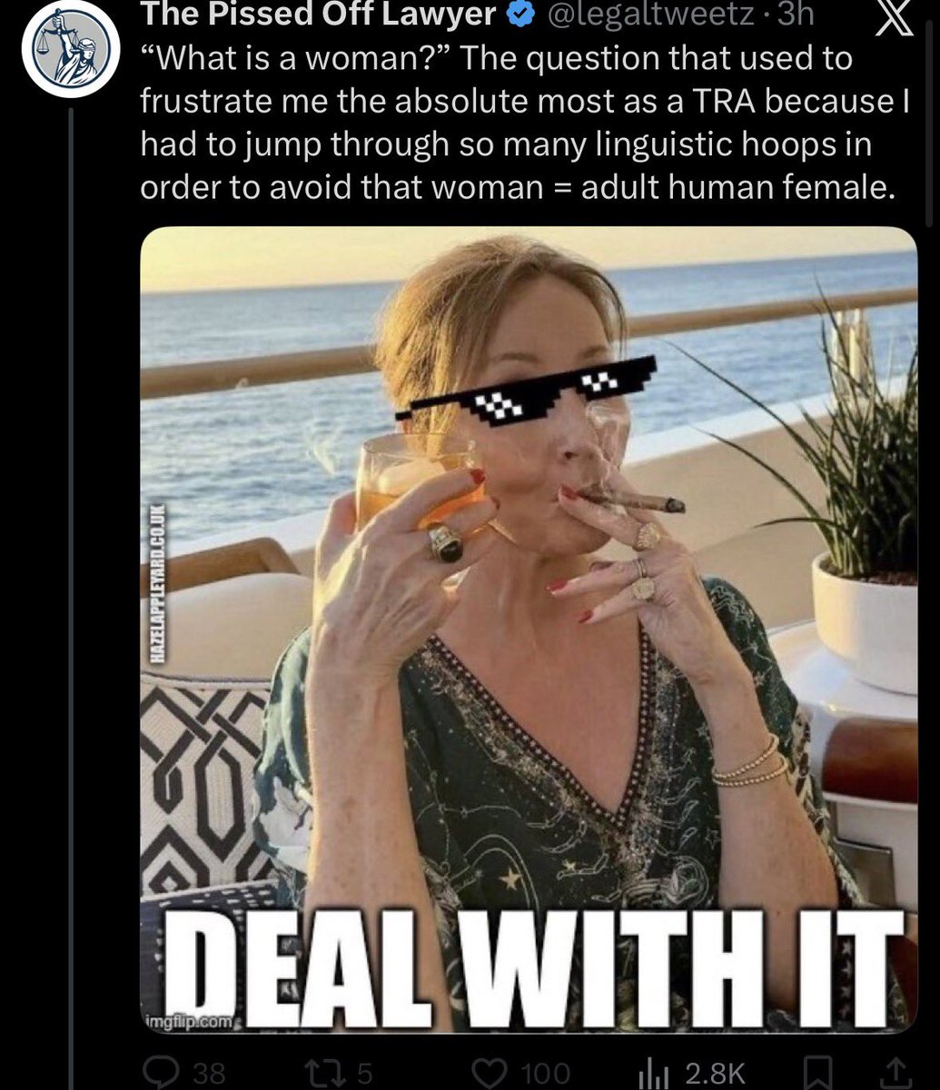 Amazing to see how not so long ago Pissed Off Lawyer was DM’ing me about how JK Rowling is “full of hatred and intolerance”, yet only a matter of months later she’s posting ass-kissing memes about her. 

It’s almost as though POL has no scruples &amp; is totally full of shit! 💩