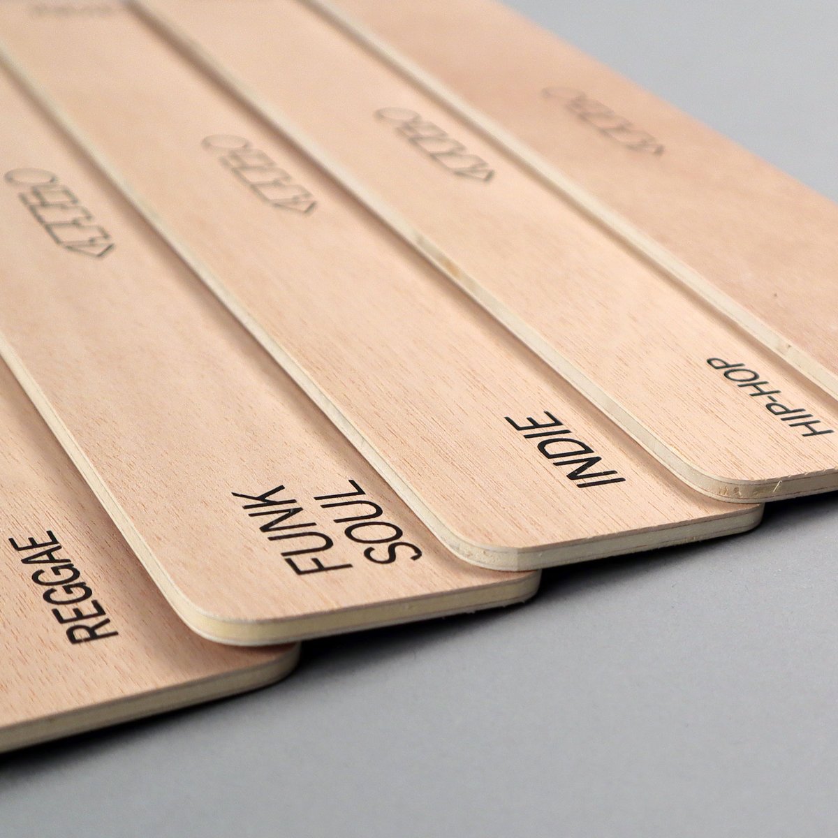 TurntableLab's tweet image. TTL Wooden LP Dividers 🗂

↘ thick triple-ply construction, both ends engraved for your choice of front-forward or sideways storage. available in alpha / genre /  bundled!

⇢ turntablelab.com/dividers 

#vinylstorage #recordcollection #ttlhifi #ttldj #ttleditions #ttlgifted