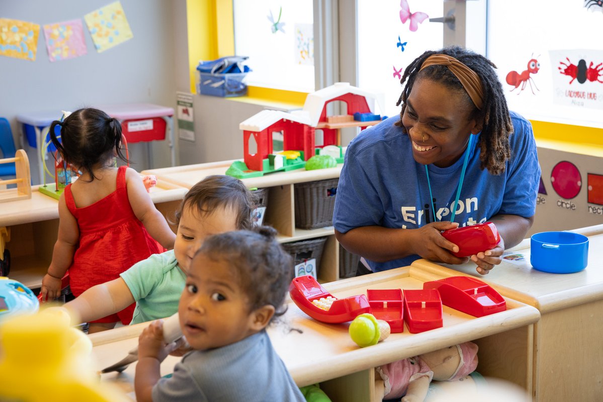 EriksonInst's tweet image. Ready to take your career to the next level? There&apos;s still time! Apply before our December 5 deadline and start working on your master&apos;s degree in 2026. Scholarships available. 

Start your journey today: bit.ly/3R9Egj0

#ece #earlychildhoodeducation #childdevelopment…