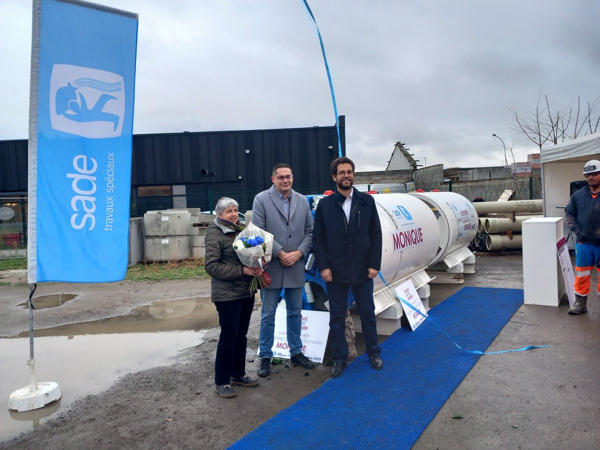 Baptisé la semaine dernière à Clermont-Ferrand, Monique va bientôt commencer son travail pour construire le nouveau collecteur d’assainissement qui rejoint la station d’épuration des 3 rivières.

Ces travaux font partie du schéma directeur d’assainissement de <a href="/ClrmntMetropole/">clermontmetropole</a> et