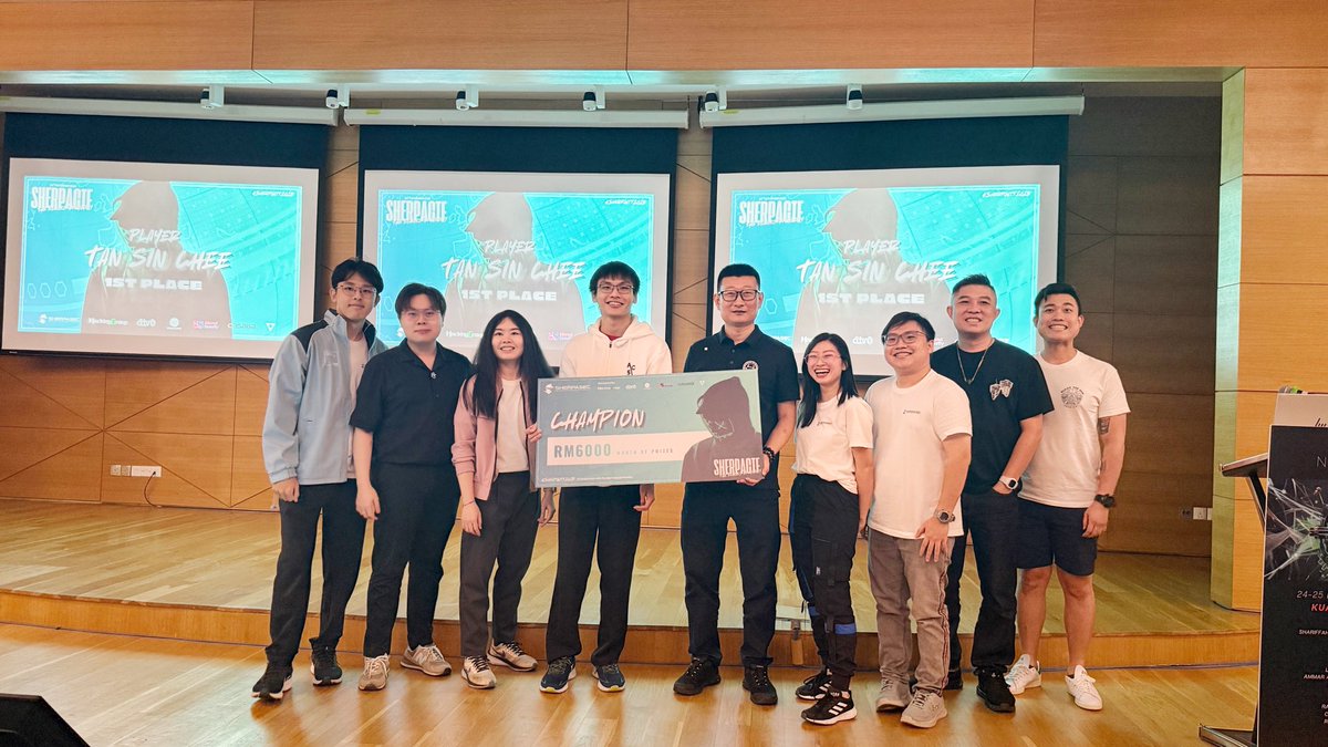 HackingGroup tweet media