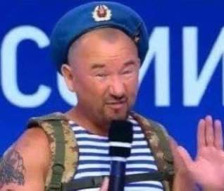 MirovichMedia's tweet photo. От «журналистики» в путинской РФ остались только ежедневные мольбы на Вождя и дикие крики «всех уничтожим, всех разбомбим, всех сотрём с лица Земли!»

Ну а в целом путь деградации российской журналистики за годы путинизма отлично виден по вот этим двум фото. https://t.co/HUlcxkrAUD