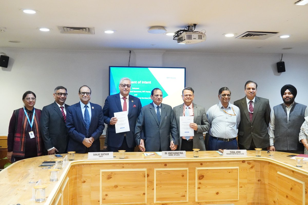 Today, <a href="/UNOPS/">UNOPS</a> India and the Water and Land Resources Division of <a href="/NITIAayog/">NITI Aayog</a> signed a Statement of Intent to jointly address issues on institutional, management and governance aspects of water, impact of climate change on WASH in India. <a href="/MEAIndia/">Randhir Jaiswal</a> <a href="/MoJSDDWS/">Department of Drinking Water & Sanitation (#DDWS)</a> <a href="/UNinIndia/">United Nations in India</a>