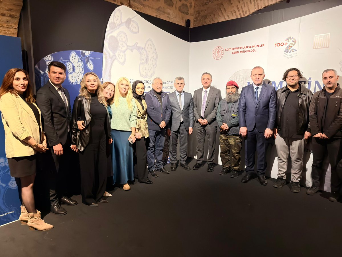 Cumhuriyetimizin 102. yılı kapsamında yürütülen 102 Süreli Sergi Projesi çerçevesinde hazırlanan “Kıymetini Bil Her Şeyin: Koleksiyonerliğin Hikâyesi” Sergisinin Açılışını; Kültür Varlıkları ve Müzeler Genel Müdürlüğü Müzeler Daire Başkanı Sn. Serkan Gedük, Sedef–Altın–Gümüş