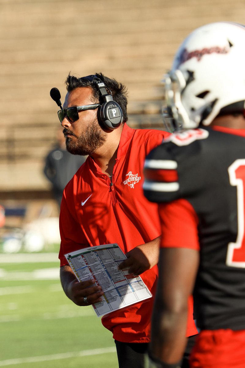 Coach John Flores tweet media