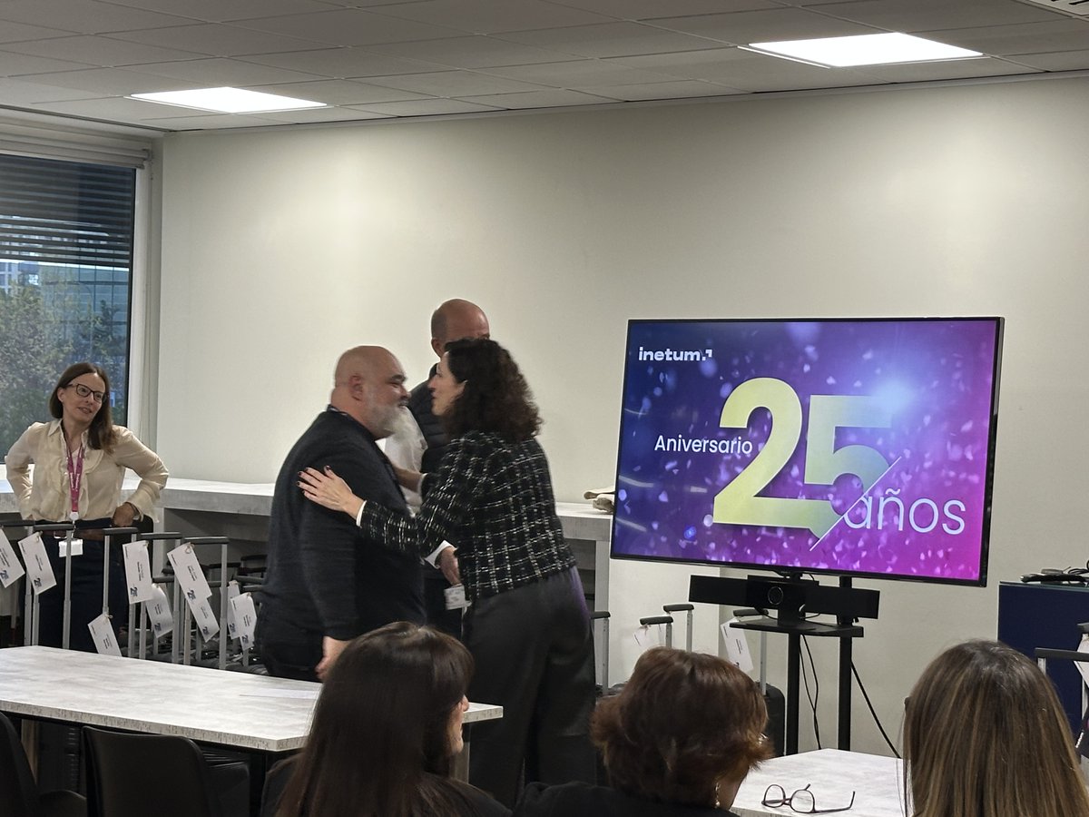 inetum_es's tweet image. [#España] ¡25 años juntos! ¡25 años de compromiso y dedicación!

Ayer celebramos algo más que tiempo, conmemoramos cada una de las historias de las personas que han dejado su huella y continúan haciéndolo en @inetum_es cada día desde hace 25 años.

Gracias 👏🏼

#WeAreInetum