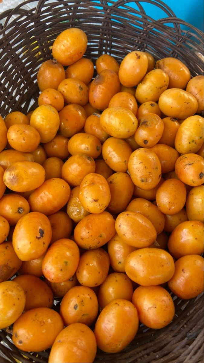 Grachidex's tweet image. What is the name of this fruit
