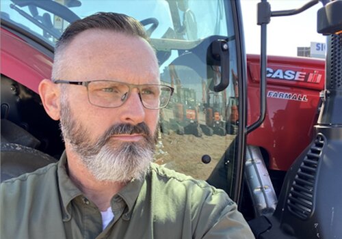 conexpoconagg's tweet image. Ever feel like your service department is always one breakdown away from chaos? You’re not alone, and there’s a fix! 
John Dowling spent 30+ years refining a simple process.
Get the preview — then join his session at #CONEXPOCONAGG2026 for the full method: bit.ly/4rqhmqT