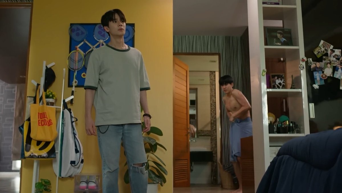 ceantificjs's tweet image. something about jimmysea and bathroom doors🚪🚶‍♂️