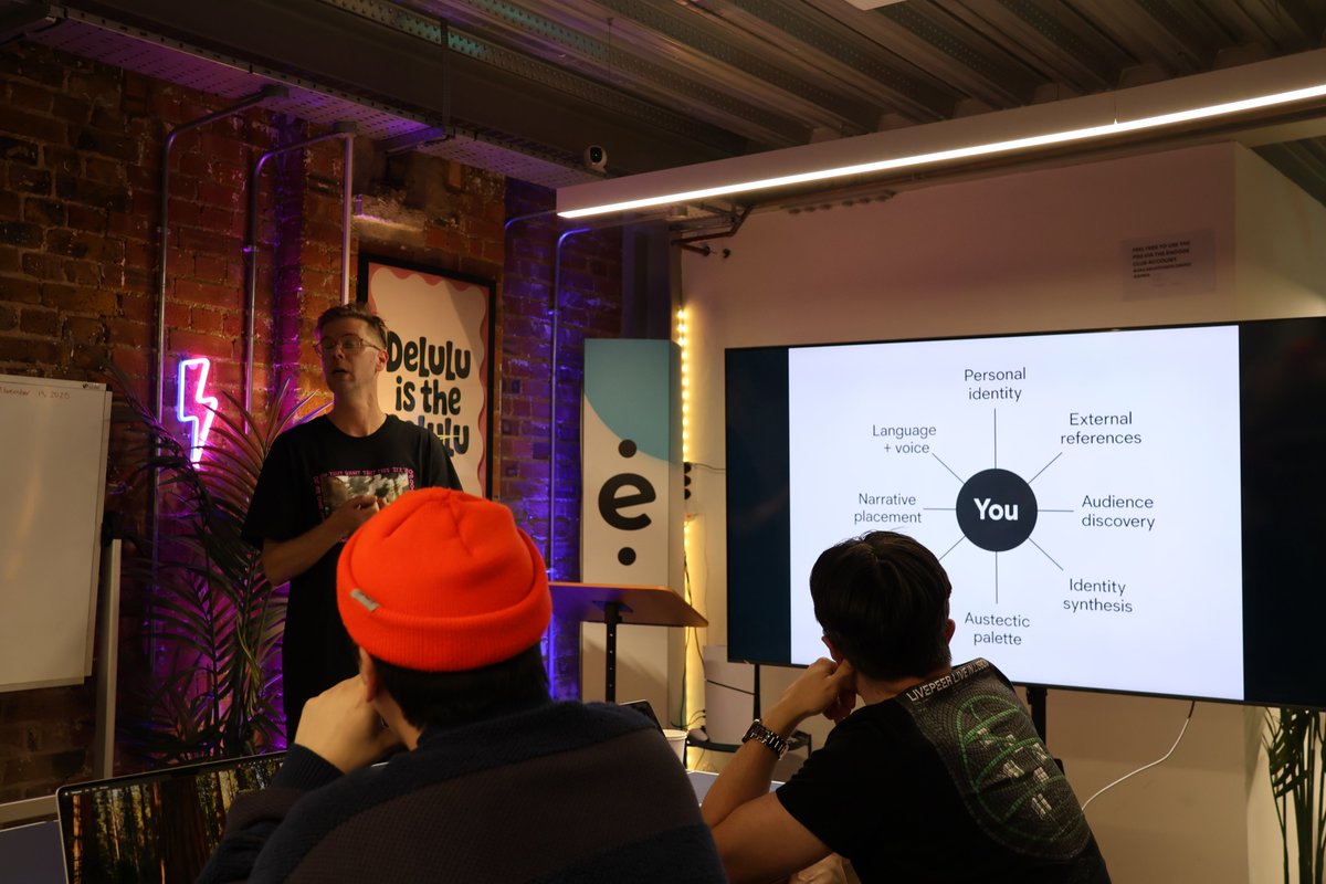 StoryEcosystem's tweet image. Scenes from our IRL meetup with @Livepeer and @encodeclub in London 🇬🇧

Shoutout to Jamie (Sound of Fractures), whose workshop on creative video AI proved that intention cuts through noise.

The real advantage in a world of infinite content.