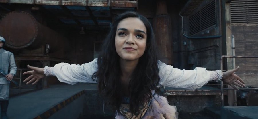 thngergames's tweet image. quando o snow tem paralisia do sono são os vencedores dos jogos vorazes do distrito 12 que ele vê