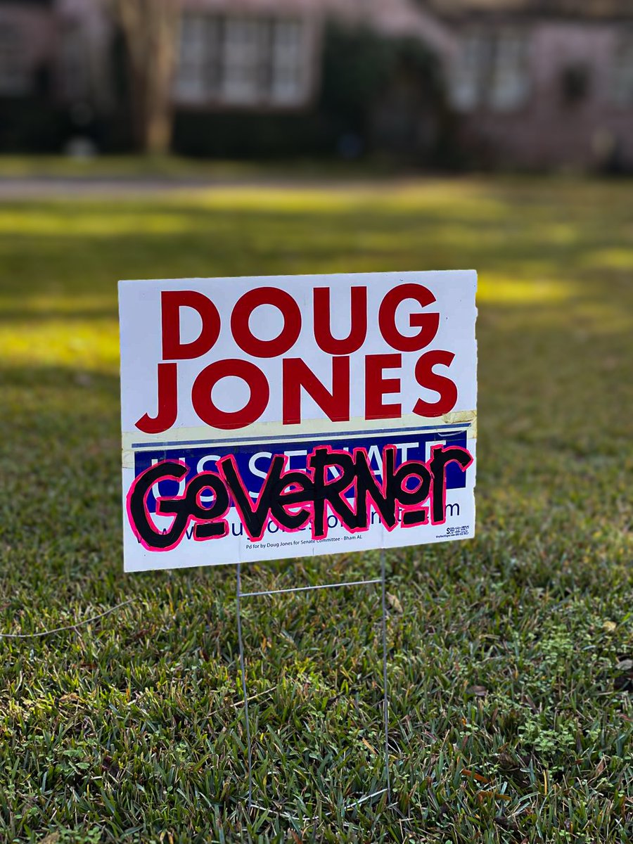louisenewjones's tweet image. use ‘em if you got ‘em #DougForAlabama