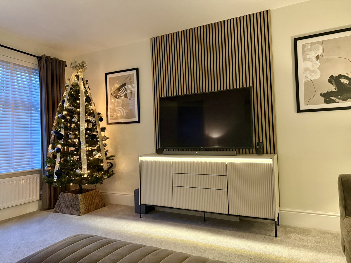 bendmar85's tweet photo. Christmas 2025! Bets are open again for how long the tree will last #christmas #christmas2025 #miniatureschnauzer https://t.co/fMo1jG2xlD