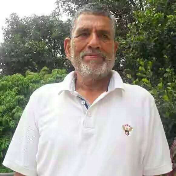 पृथक #उत्तराखंड राज्य आंदोलन के फील्ड मार्शल एवं पूर्व कैबिनेट मंत्री श्री दिवाकर भट्ट के निधन से हृदय व्यथित है।
श्रीहरि से प्रार्थना है कि उन्हें अपने श्रीचरणों में स्थान दें व परिजनों को असह्य कष्ट सहने की शक्ति प्रदान करें। 
ॐ शांति शांति शांति 

#DiwakarBhatt 
#uttarakhand