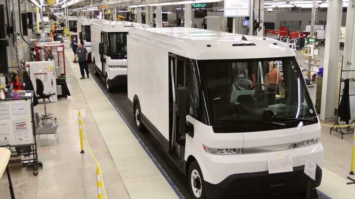 royalvolante's tweet image. El gobierno canadiense pone ultimátum a GM para una salida digna al cierre de la planta CAMI en Ontario, donde produjo la camioneta eléctrica de reparto Brightdrop de la que se vendieron 4,751 en Jul-Sep en Canadá y EEUU.
En México sólo fueron 6 en Ene-Oct.

☕🇨🇦🇺🇸🇲🇽

#Brightdrop