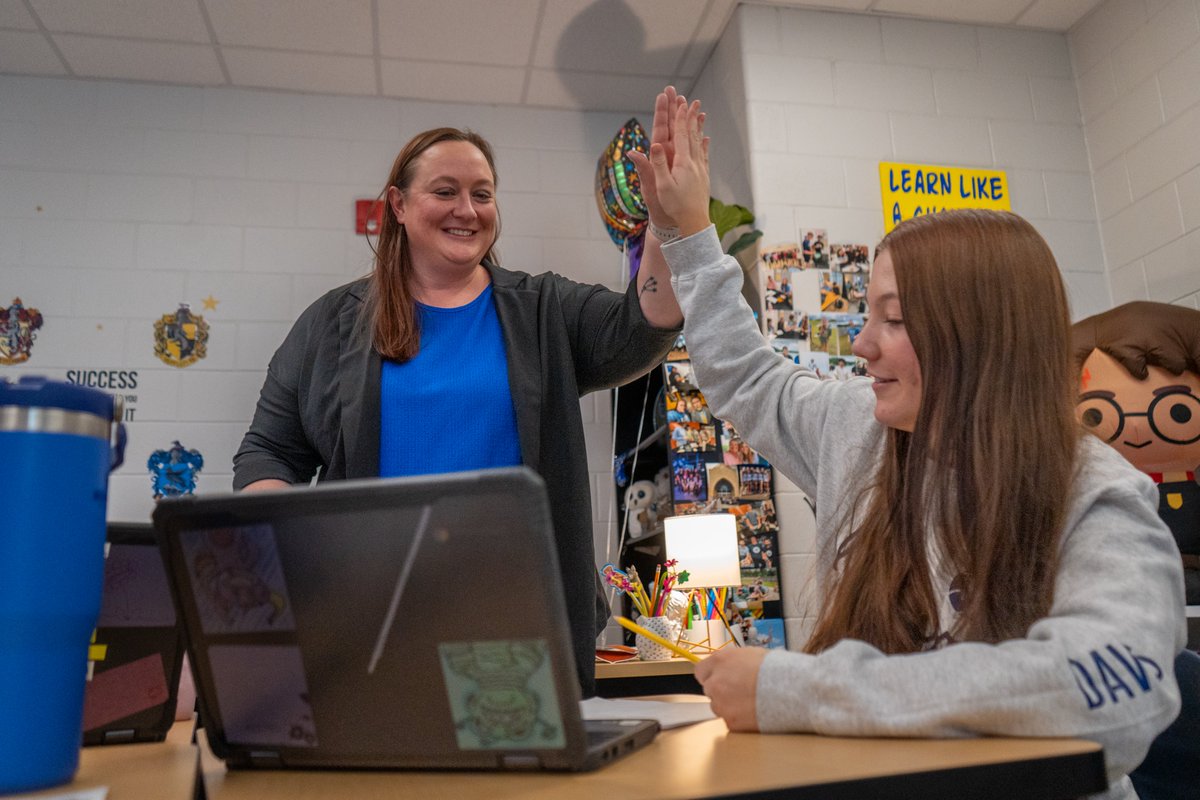 TNedu's tweet image. Developed in partnership with THEC, the Direct Admissions Pilot Program began this fall and is designed to make the postsecondary admissions process easier and more accessible to students.🎓 #CareerDevelopmentMonth Learn more: tn.gov/thec/news/2025…