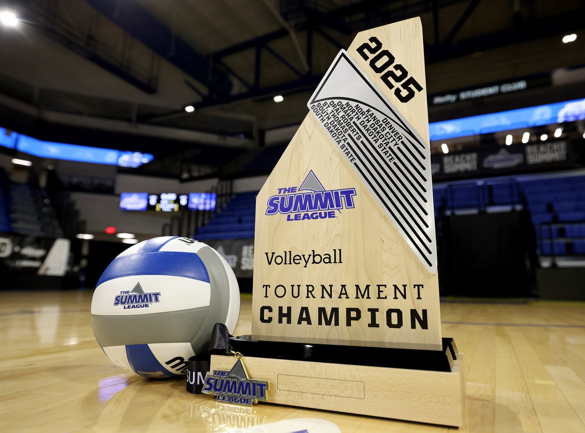 TheSummitLeague's tweet image. Trophy’s out. It’s go time. 😤🏆

#ReachTheSummit x #SummitVB x @NCAAVolleyball