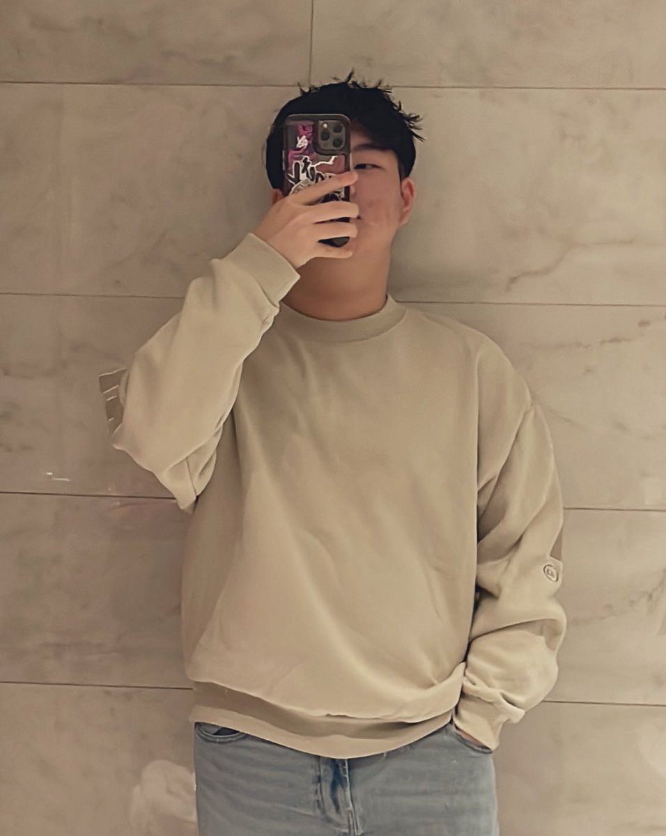 2makkusu's tweet image. ~ #moothunt x #promotwt ~
     looking for interactive moots‼️

max    ᯓ    he / him    👅   active .ᐟ
👻 -16 dni    𓏵    multi fandom
 
#mctwt 
#valtwt
#chiikawatwt
#anitwt 
#jojitwt
#ttctwt 
#kendricktwt

♡/↺ for moots .ᐟ.ᐟ

guns.lol/2mks &amp;lt;~ for more‼️😱